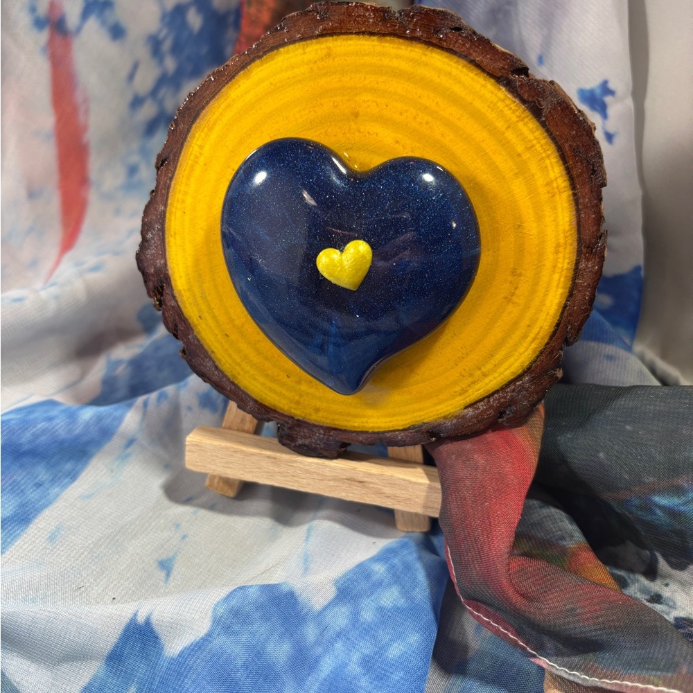 Stand with Ukraine! Blue and Yellow Heart Art Piece